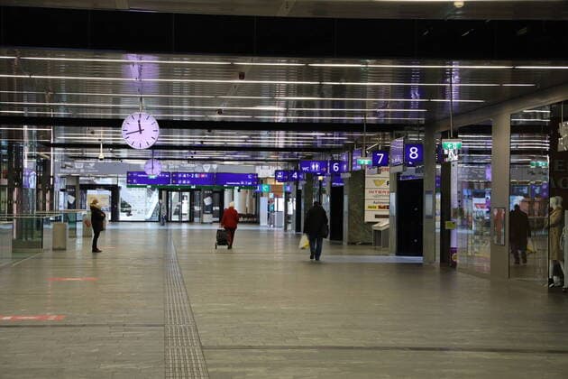 Corona crisis deserted Vienna Central Station, HGF, 29 03 2020 Vienna Central Station as extinct no people at the main station