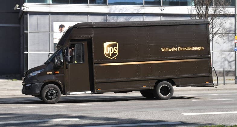 xblx, transporter of UPS on the road in Frankfurt, emwirt Frankfurt am Main