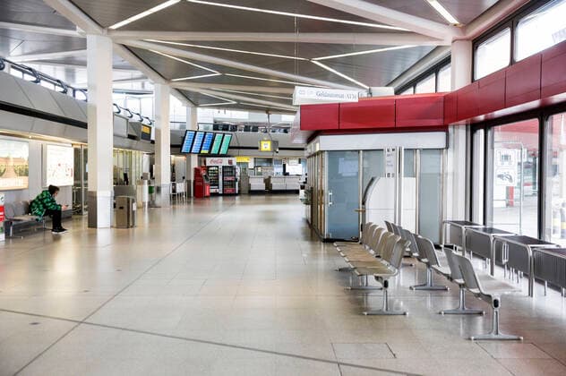 Berlin Tegel Airport remains open despite corona crisis Only 2500 passengers are still handled daily in Tegel and Schoenefeld Despite this, City Airport is to remain open Berlin, 29 03 2020 Foto:xF.xBungertx xFuturexImage