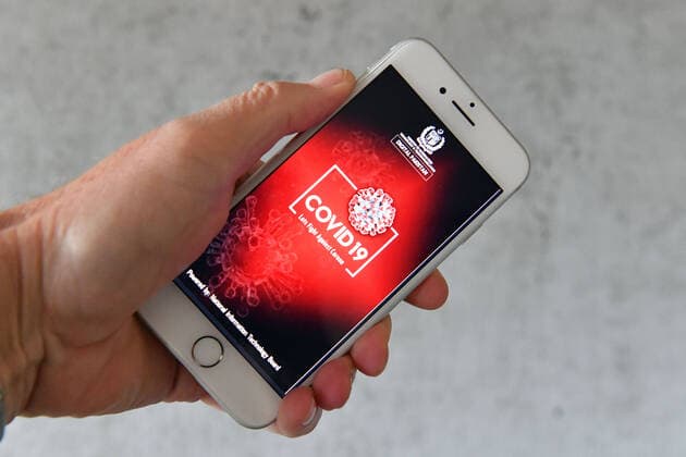 Topic picture Corona App Fight against the pandemic The Corona App must come as quickly as possible In the fight against Corona, the area-wide evaluation of mobile phone data was brought into play in order to identify chains of infection