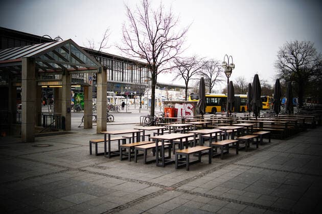 30 03 2020,Berlin,Germany,CEFR,the city in times of the corona pandemic Hardenbergplatz at Bahnhof Zoo