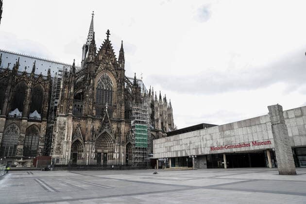 Cologne during the Corona Pandemic, City Centre 30 03 2020 Nothing going on at Roncalli Platz in front of the Cologne Cathedral Cologne City Centre NRW Germany Copyright: xBEAUTIFULxSPORTS Wunderlx