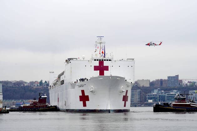 News Bilder des Tages March 30, 2020, New York, New York, USA: The USNS Comfort Hospital Ship arrives in NYC,.Pier 90, NYC.March 30, 2020.Photos by , Photos Inc. New York USA - ZUMAms4_ 20200330_zaf_ms4_014 Copyright: xSoniaxMoskowitzx