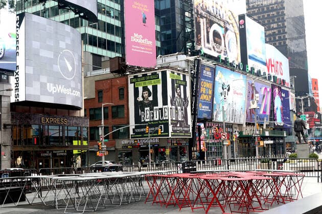 March 30, 2020, New York City, New York, US: In the city that never sleeps and at the Crossroads of the World, a magnet that is Times Square, indications of life is to been seen. New York City US - ZUMAl135 20200330_zap_l135_038 Copyright: xG.xRonaldxLopezx