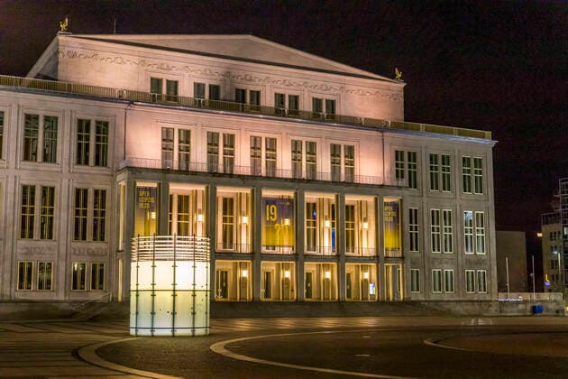 Due to the current general decree for protection against the corona virus, Leipzig has become a ghost town Only a few people go out onto the streets late in the evening Where otherwise highly frequented bars are open, there is a yawning emptiness