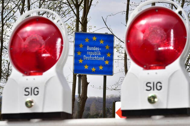 The German-French border in Saarbrücken will be closed and barricaded on Tuesday 31 3 2020 because of corona operations A curfew applies in France and curfews in Germany bub
