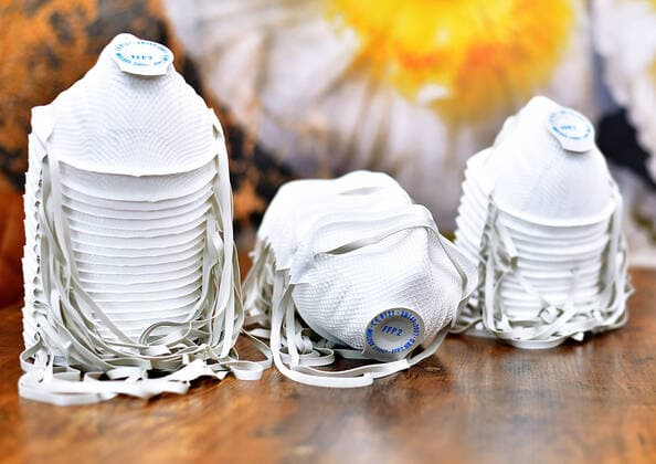 Brandenburg News, Economy, Respiratory protection mask FFP2 31 03 2020,Respiratory protection mask type FFP2,symbol picture, symbol photo Copyright: xEIBNER DanielxLakomskix EP_DLI