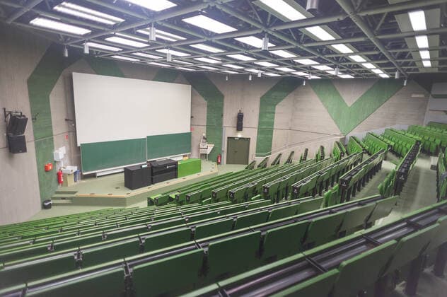 COVID 19, Uni Campus Vaihingen Corona Crisis also changes studying at the universities and colleges In the picture Empty buildings and lecture halls On the Capmus of the University of Stuttgart in Vaihingen is deserted There is, however, a technical possibility for professors to hold their lectures in front of a camera and for students to receive their learning content Copyright: xMaxxKovalenkox