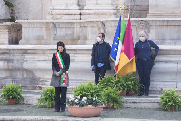 Mayor of Rome, Virginia Raggi, in Piazza del Campidoglio, recalled victims of Covid 19 pandemic with a minute s silence Photo by Matteo Nardone Pacific Press Rome Virginia Raggi remembers victims of Covid 19
