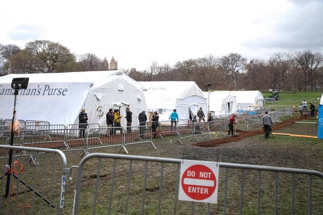 March 31, 2020, New York, New York, United States: Samaritan s Purse Hospital is setting up a 68-bed field hospital and a special respiratory treatment unit in Central Park, opposite Mount Sinai hospital, on 5th Avenue, between 98th and 100th streets in New York City in the United States on this Tuesday, 31. The hospital is part of the fight against the Coronavirus pandemic, COVID-19. The scholarship for The President of the Samaritan is Franklin Graham, son of the famous American preacher Billy Graham. They also helped set up a makeshift hospital, a unit similar to Cremona in Italy, a week ago. New York United States - ZUMAc233 47108658st Copyright: xVanessaxCarvalhox