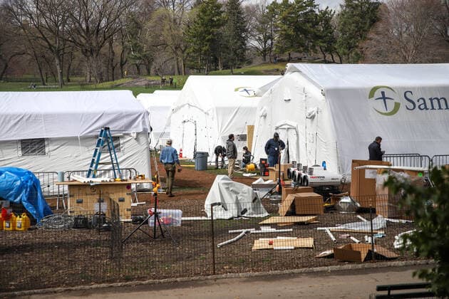 March 31, 2020, New York, New York, United States: Samaritan s Purse Hospital is setting up a 68-bed field hospital and a special respiratory treatment unit in Central Park, opposite Mount Sinai hospital, on 5th Avenue, between 98th and 100th streets in New York City in the United States on this Tuesday, 31. The hospital is part of the fight against the Coronavirus pandemic, COVID-19. The scholarship for The President of the Samaritan is Franklin Graham, son of the famous American preacher Billy Graham. They also helped set up a makeshift hospital, a unit similar to Cremona in Italy, a week ago. New York United States - ZUMAc233 47108778st Copyright: xVanessaxCarvalhox