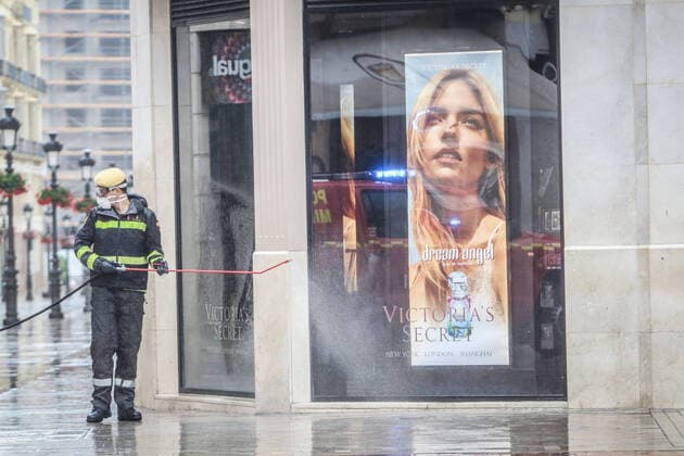 March 31, 2020: March 31, 2020 (Malaga) The Military Emergency Unit has begun disinfecting tasks in the historic center of the capital of Malaga due to the state of Alarm by the coronavirus. - ZUMAc161 20200331_zap_c161_027 Copyright: xLorenzoxCarnerox