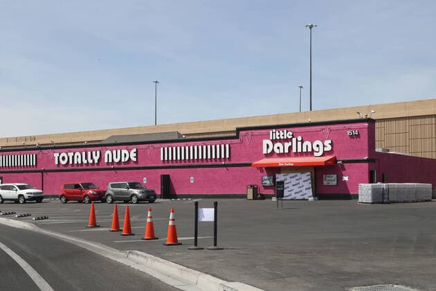 LAS VEGAS, NV - MARCH 31: Little Darlings strip club donates water to Las Vegas locals in need due to the coronavirus in Las Vegas, Nevada on March 31, 2020. Copyright: xmpi34x