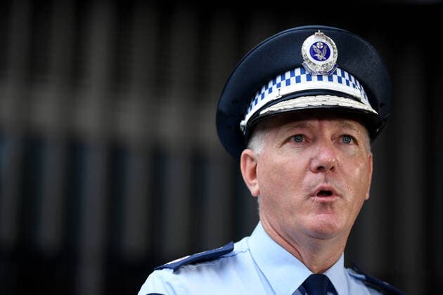 GLADYS BEREJIKLIAN CORONAVIRUS PRESSER, NSW Police Commissioner Mick Fuller speaks to the media during a press conference outside the RFS Headquarters in Sydney, Wednesday, April 1, 2020. ( NO ARCHIVING, EDITORIAL USE ONLY, NO USE IN BOOKS WITHOUT CONSENT SYDNEY NSW AUSTRALIA  Copyright: xJOELxCARRETTx 20200401001461126115