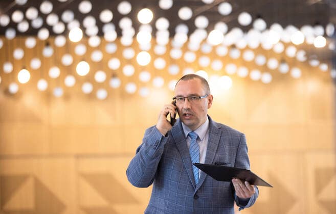 Tallinn 31.03.2020 Kooroonaviirus. Covid-19. Covid19. Eriolukorra asutusteülene pressikohtumine. Pildil Arkadi Popov Emergency situation press conference, corona virus. Ministry of Social Affairs In the picture chief of the emergency department at the Health Board Arkadi Popov Foto Tairo Lutter POSTIMEES TALLINN Harjumaa Estonia  Copyright: xTAIROxLUTTERx