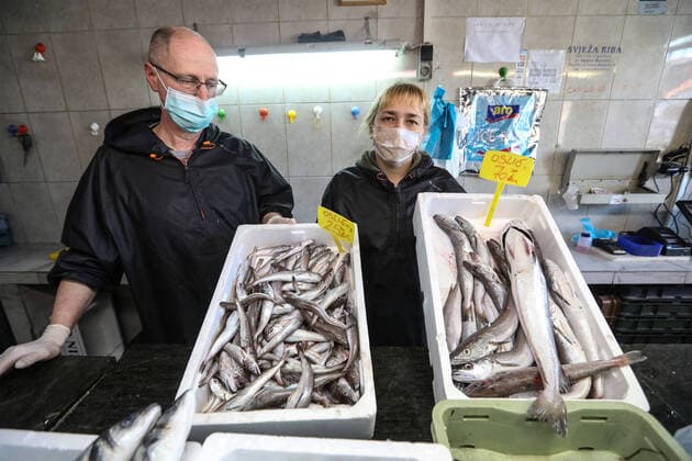 Delivery of fresh fish 01.04.2020., Croatia, Zagreb - Due to the spread of coronavirus infection, it is temporarily forbidden to sell on city markets and fish markets, so the delivery of fresh fish ordered by telephone or mail is delivered by the Boronic fish market located within the Spansko market. RobertxAnic PIXSELL