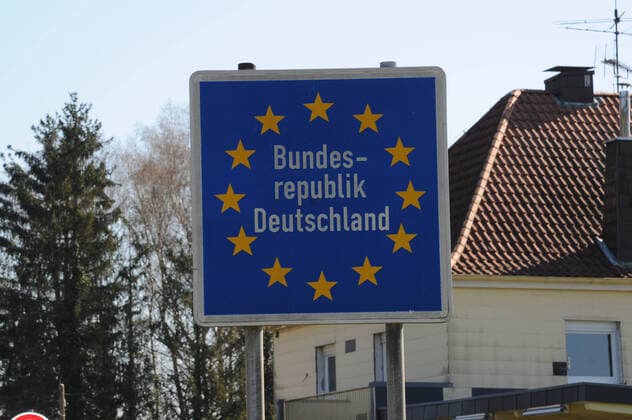 The Bisten border crossing in the direction of Merten will be closed on Wednesday 01 04 2020 A passage between Germany and France is no longer permitted for vehicles bub