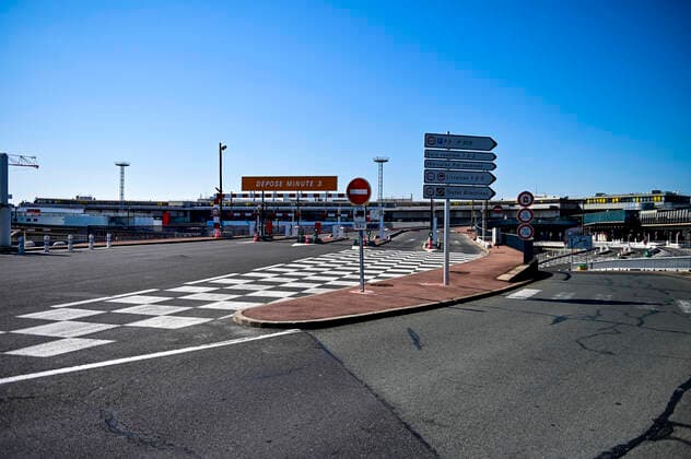 Fermeture de l aeroport Paris Orly suite a la pandemie de Covid19 NEWS : COVID19 - Paris - 01 04 2020 JBAutissier Panoramic 