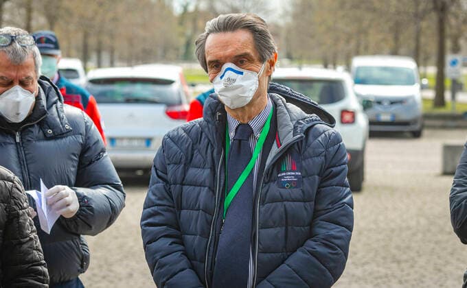 Bergamo Coronavirus - the President of the Lombardy Region Attilio Fontana visiting the Campo degli Alpini hospital (Foto Sergio Agazzi Fotogramma, Bergamo - 2020-04-01) p.s. la foto e utilizzabile nel rispetto del contesto in cui e stata scattata, e senza intento diffamatorio del decoro delle persone rappresentate  Copyright: xFotox SergioxAgazzix xFOTOGRAMMAx