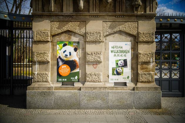 01 04 2020,Berlin,Germany,CEFR,the city in times of the corona pandemic Zoologischer Garten Berlin Entrance Hardenbergplatz A good 20,000 animals from almost 1,300 species live in the 33-hectare site As a precautionary measure to contain corona virus infections, Berlin Zoo and Aquarium will remain closed until further notice