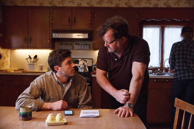 OSCARS. Bester Hauptdarsteller. PreistrÃ¤ger 2011-2020 MANCHESTER BY THE SEA, from left, Casey Affleck, director Kenneth Lonergan, on-set, 2016. ph: Claire Folger. Roadside Attractions courtesy Everett Collection Roadside Attractions Courtesy Everett Collection !ACHTUNG AUFNAHMEDATUM GESCHÃ„TZT! PUBLICATIONXNOTxINxCANxCHNxFRAxITAxJPNxNORxPOLxRUSxESPxUKxUSA Copyright: xRoadsidexAttractions CourtesyxEverettxCollectionx MCDMABY EC006