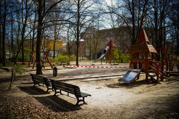 01 04 2020,Berlin,Germany,GER,the city in times of the Corona Pandemic Playground at the Luiseninsel in the Großer Tiergarten All playgrounds in the city are closed until further notice