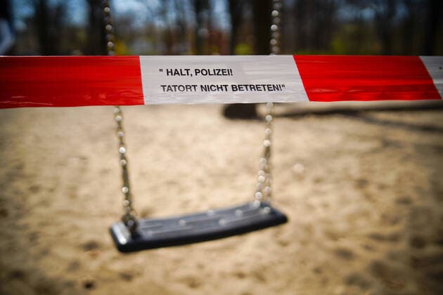 01 04 2020,Berlin,Germany,CEFR,the city in times of the Corona pandemic Playground at the Luiseninsel in the Großer Tiergarten All playgrounds in the city are closed until further notice Barrier tape Stop Police Crime scene not entered