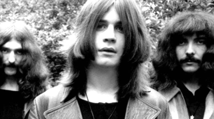 METAL: A HEADBANGER S JOURNEY, Black Sabbath, from left: Tony Iommi, Ozzy Osbourne, Geezer Butler, early 1970s, 2005. Seville Pictures courtesy Everett Collection Seville Pictures courtesy Everett Collection !ACHTUNG AUFNAHMEDATUM GESCHÃ„TZT! PUBLICATIONXNOTxINxCANxCHNxFRAxITAxJPNxNORxPOLxRUSxESPxUKxUSA Copyright: xCourtesyxEverettxCollectionx MCDMEAH EC002