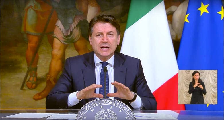 foto IPP da video roma 01-04-2020 emergenza coronavirus nella foto la conferenza stampa del presidente del consiglio giuseppe conte che conferma la proroga fino al 13 aprile 2020 le misure adottate per il contenimento del contagio da Covid-19  0