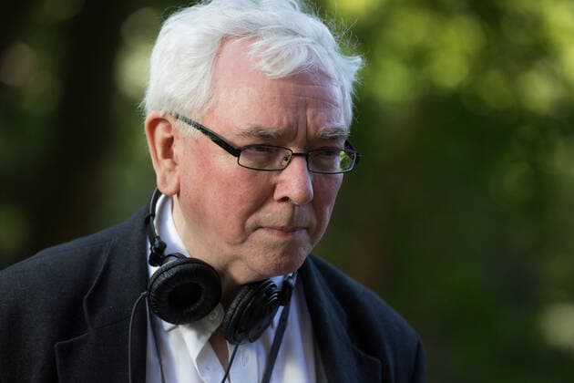 A QUIET PASSION, director Terence Davies, on-set, 2016. Ph: Johan Voets Music Box films courtesy Everett collection. Courtesy Everett Collection !ACHTUNG AUFNAHMEDATUM GESCHÃ„TZT! PUBLICATIONXNOTxINxCANxCHNxFRAxITAxJPNxNORxPOLxRUSxESPxUKxUSA Copyright: xCourtesyxEverettxCollectionx MCDQUPA EC007