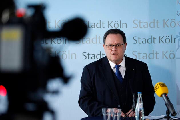 Gerhard A Wiesmüller at a press conference after the meeting of the crisis management team on the current Laqe regarding the corona crisis in the shell room of the historical city hall of Cologne, 01 04 2020 Foto:xC.xHardtx xFuturexImage