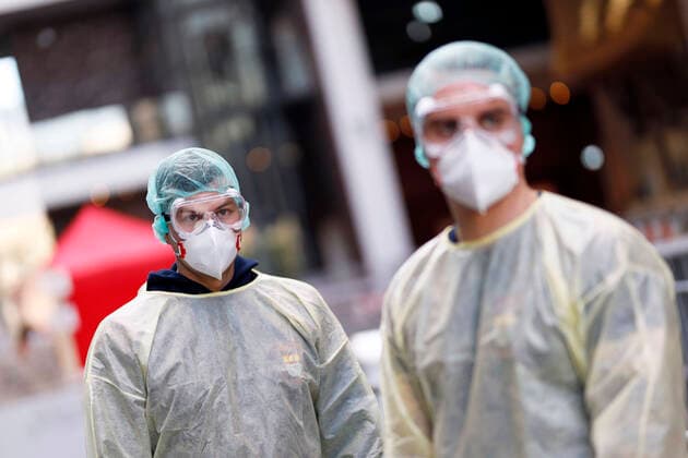 The city of Cologne has opened a third infection protection centre with staff from the Cologne fire brigade, where citizens can be tested for Covid 19 Cologne, 01 04 2020 Foto:xC.xHardtx xFuturexImage