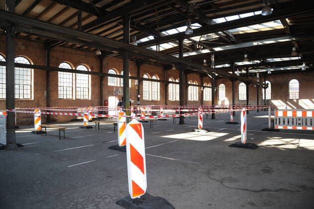 The new Corona test station on Thursday 02 04 2020 in Landsweiler Reden The test station was moved from the sports hall in Ottweiler to the large workshop in Landsweiler Reden The sports hall is to be converted into a supply centre Note Civilians must be made unrecognisable bub