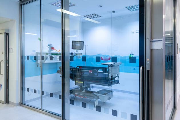 Kiel, the citys hospitals and the UKSH are preparing for further demand for intensive care patients due to the coronavirus epidemic Millions more have been approved by the state of Kiel Schleswig Holstein Germany