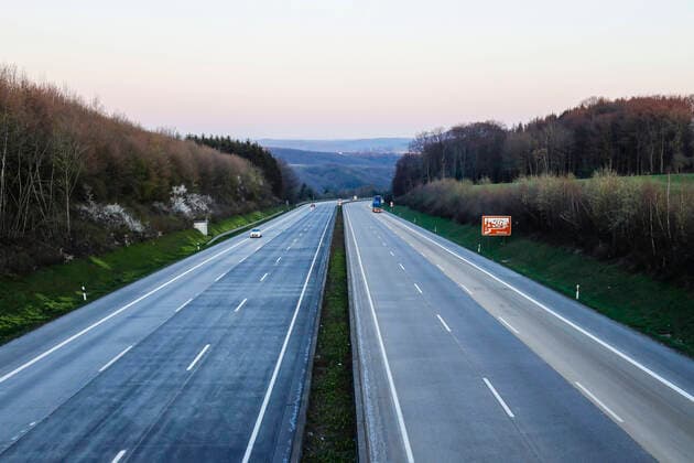 01 04 2020, Neustadt Wied, Rhineland-Palatinate, Germany Corona crisis, little traffic on the A3 motorway Neustadt Rheinland Pfalz Germany