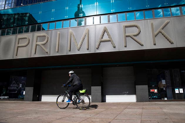 Closed shop of Primark in Berlin on April 2, 2020 To slow down the spread of the coronavirus SARS CoV 2, the federal and state governments decided on further restrictions After museums, theatres, sports events, etc. were banned, further tightened measures have been in force for a few days, s