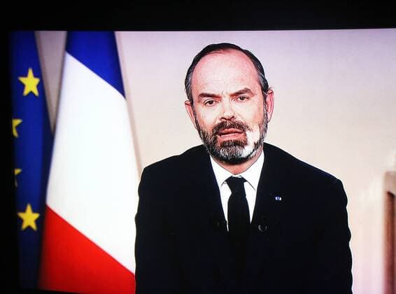 NEWS : Soiree Face a la Crise du Coronavirus sur TF1 en presence de Edouard Philippe - Paris -02 04 2020 NEWS : Debat TV - Edouard Philippe Paris - 02 04 2020 JonathanRebboah Panoramic  PESRK24022012