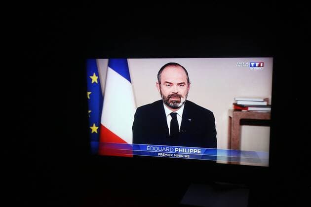 NEWS : Soiree Face a la Crise du Coronavirus sur TF1 en presence de Edouard Philippe - Paris -02 04 2020 NEWS : Debat TV - Edouard Philippe Paris - 02 04 2020 JonathanRebboah Panoramic  PESRK24022012