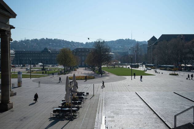 Coronavirus COVID 19 Impressions from an orphaned city The state capital Stuttgart demands that all restaurants and bars should be placed outside so that no passers-by take a seat in good weather Stuttgart Mitte Baden Württemberg Germany Copyright: xLeif-HendrikxPiechowskix