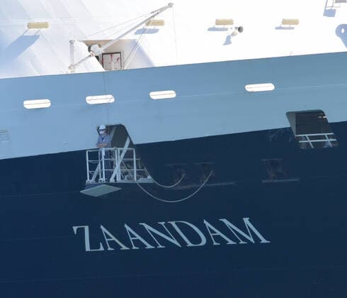 April 2, 2020, Fort Lauderdale, Florida, United States Of America: FORT LAUDERDALE, FL - APRIL 02: COVID-19 - Two Coronavirus-Impacted Cruise Ships the MS Zaandam and MS Rotterdam Cleared To Dock In Port everglades Florida with dead and sick aboard After Weeks At Sea. Seen here doctors remove the sick and the dead from the MS Zaandam on April 2, 2020 at Port Everglades in Fort Lauderdale, Florida..People: MS Zaandam Fort Lauderdale United States Of America - ZUMAn287 20200402_zaa_n287_175 Copyright: xSMGx