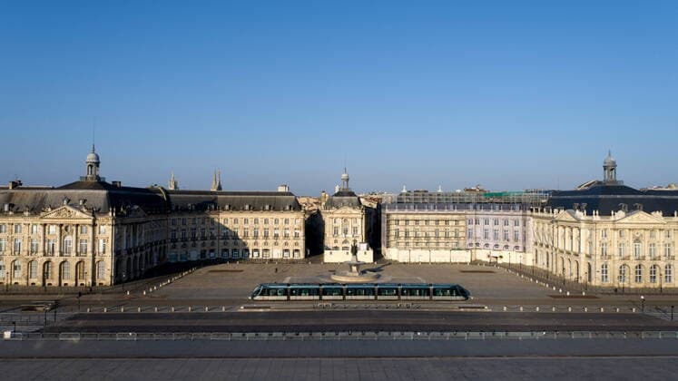 place de la bourse NEWS : Covid 19 Coronavirus en France - Bordeaux - 02 04 2020 marcdeTienda Panoramic 