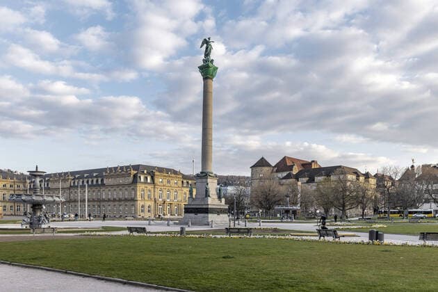DEU, Germany, Baden Württemberg, Stuttgart, 03 04 2020 Palace Square Stuttgart empty of people From left New Palace, Old Palace, Collegiate Church, central the Jubilee Column Effects of the Corona Pandemic