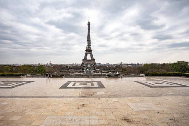 General view of the Eiffel tower from the empty trocadero during citizen movement restrictions and coronavirus containment measures in Paris, France, on April 02, 2020.  Copyright: xChristophexMorinx