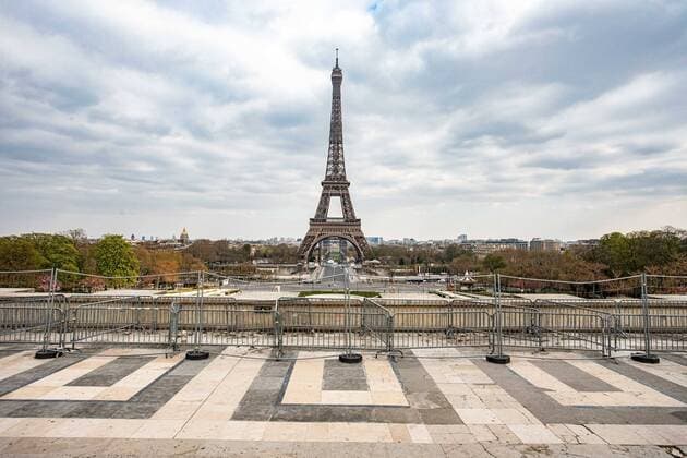 General view of the Eiffel tower from the empty trocadero during citizen movement restrictions and coronavirus containment measures in Paris, France, on April 02, 2020.  Copyright: xChristophexMorinx