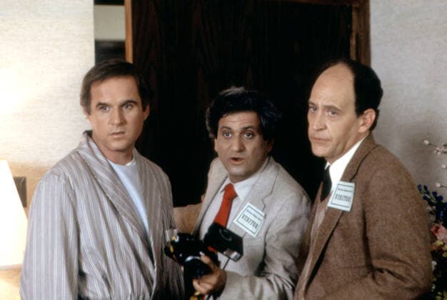 MOVERS & SHAKERS, Charles Grodin, Michael Lerner, Earl Boen, 1985, (c)MGM courtesy Everett Collection MGM Courtesy Everett Collection !ACHTUNG AUFNAHMEDATUM GESCHÃ„TZT! PUBLICATIONXNOTxINxCANxCHNxFRAxITAxJPNxNORxPOLxRUSxESPxUKxUSA Copyright: xMGM CourtesyxEverettxCollectionx MSDMOAN EC022