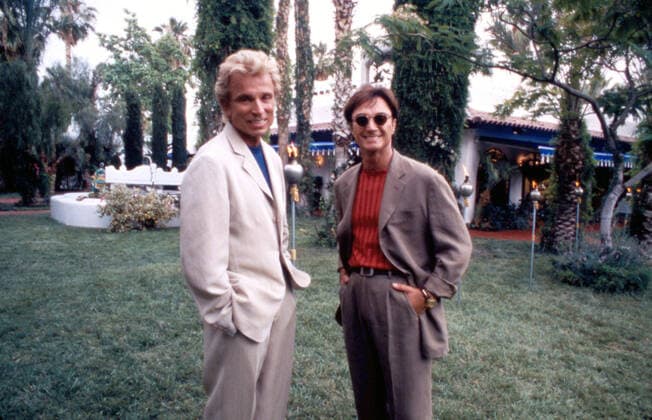 SIEGFRIED & ROY: THE MAGIC BOX, Siegfried Fischbacher and Roy, 1999 Courtesy Everett Collection !ACHTUNG AUFNAHMEDATUM GESCHÃ„TZT! PUBLICATIONXNOTxINxCANxCHNxFRAxITAxJPNxNORxPOLxRUSxESPxUKxUSA Copyright: xCourtesyxEverettxCollectionx MSDSIRO EC002