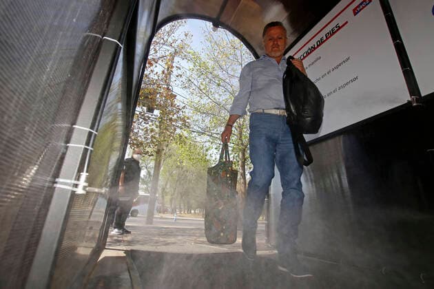 Santiago , April 3, 2020 The Municipality of Las Condes inaugurated a Sanitary Tunnel, which seeks to reduce the spread of the Coronavirus, is located in the Sector of the Dominicans Javier Salvo Aton Chile, Santiago Chile Aton 409757  Copyright: JAVIERxSALVO ATONCHILE