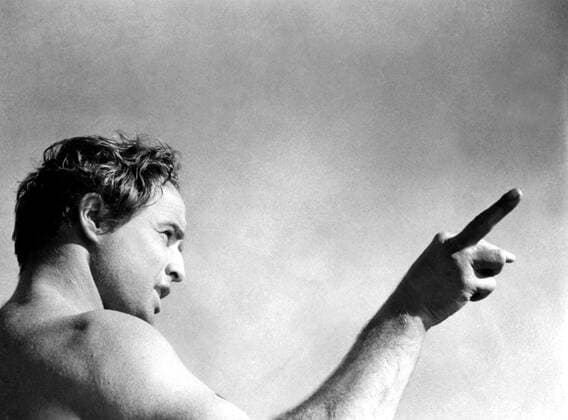 MARLON BRANDO directs ONE-EYED JACKS, 1961 Courtesy Everett Collection !ACHTUNG AUFNAHMEDATUM GESCHÃ„TZT! PUBLICATIONXNOTxINxCANxCHNxFRAxITAxJPNxNORxPOLxRUSxESPxUKxUSA Copyright: xCourtesyxEverettxCollectionx PBDMABR EC071