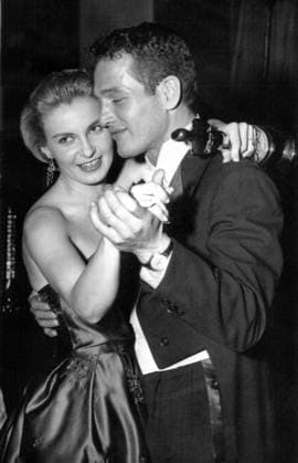 OSCARS. Beste Hauptdarstellerin. PreistrÃ¤gerinnen 1951-1960 1957: JOANNE WOODWARD Best Actress, 3 FACES OF EVE dances with husband PAUL NEWMAN at post-Oscar party, 3 26 58 Courtesy Everett Collection !ACHTUNG AUFNAHMEDATUM GESCHÃ„TZT! PUBLICATIONXNOTxINxCANxCHNxFRAxITAxJPNxNORxPOLxRUSxESPxUKxUSA Copyright: xCourtesyxEverettxCollectionx SBDOSPI EC022