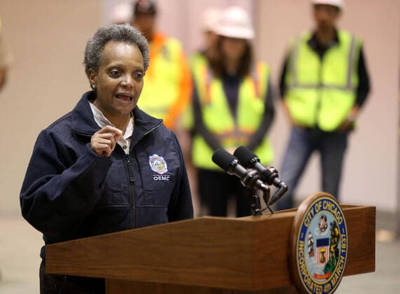 April 3, 2020, Chicago, IL, USA: Chicago Mayor Lori Lightfoot speaks in Hall C Unit 1 of the COVID-19 alternate site at McCormick Place in Chicago on Friday, April 3, 2020. Hall C will house 500 beds. Chicago USA - ZUMAm67_ 20200403_zaf_m67_042 Copyright: xChrisxSwedax